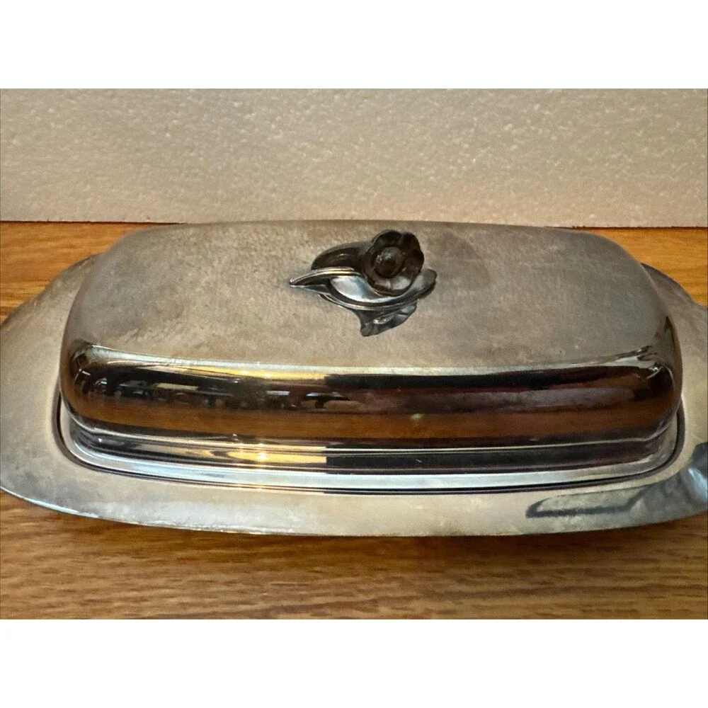 Oneida LTD Silver Plated Butter Dish Vtg Etched Glass Insert Old Money Classic